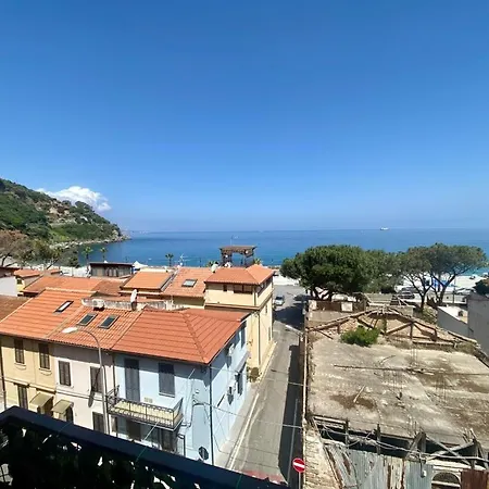 La Casa Di Azzurra Apartment *